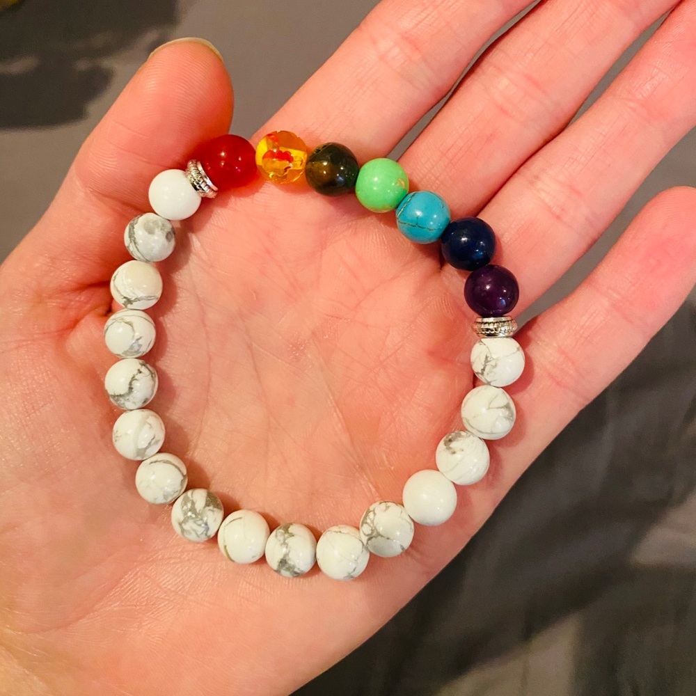 ✨3 for $25 New white howlite chakra bracelet.
